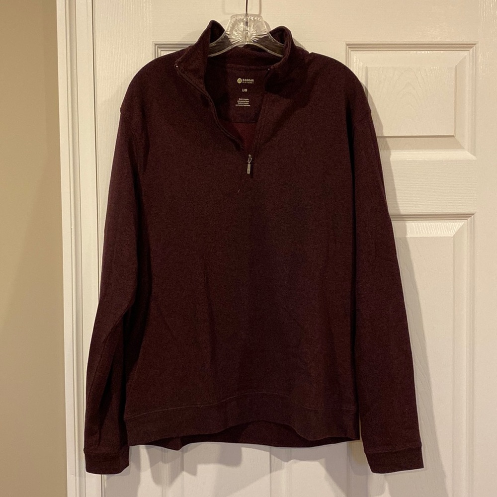 Maroon men’s sweater